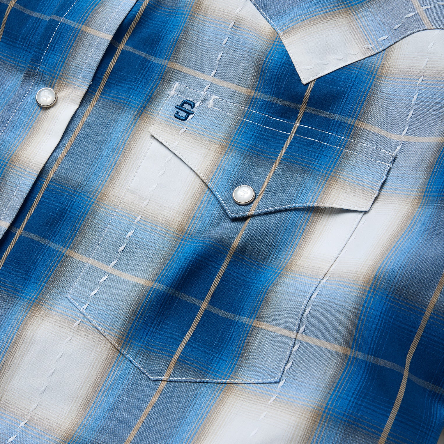 Ombre Plaid Short Sleeve Shirt - Image 4
