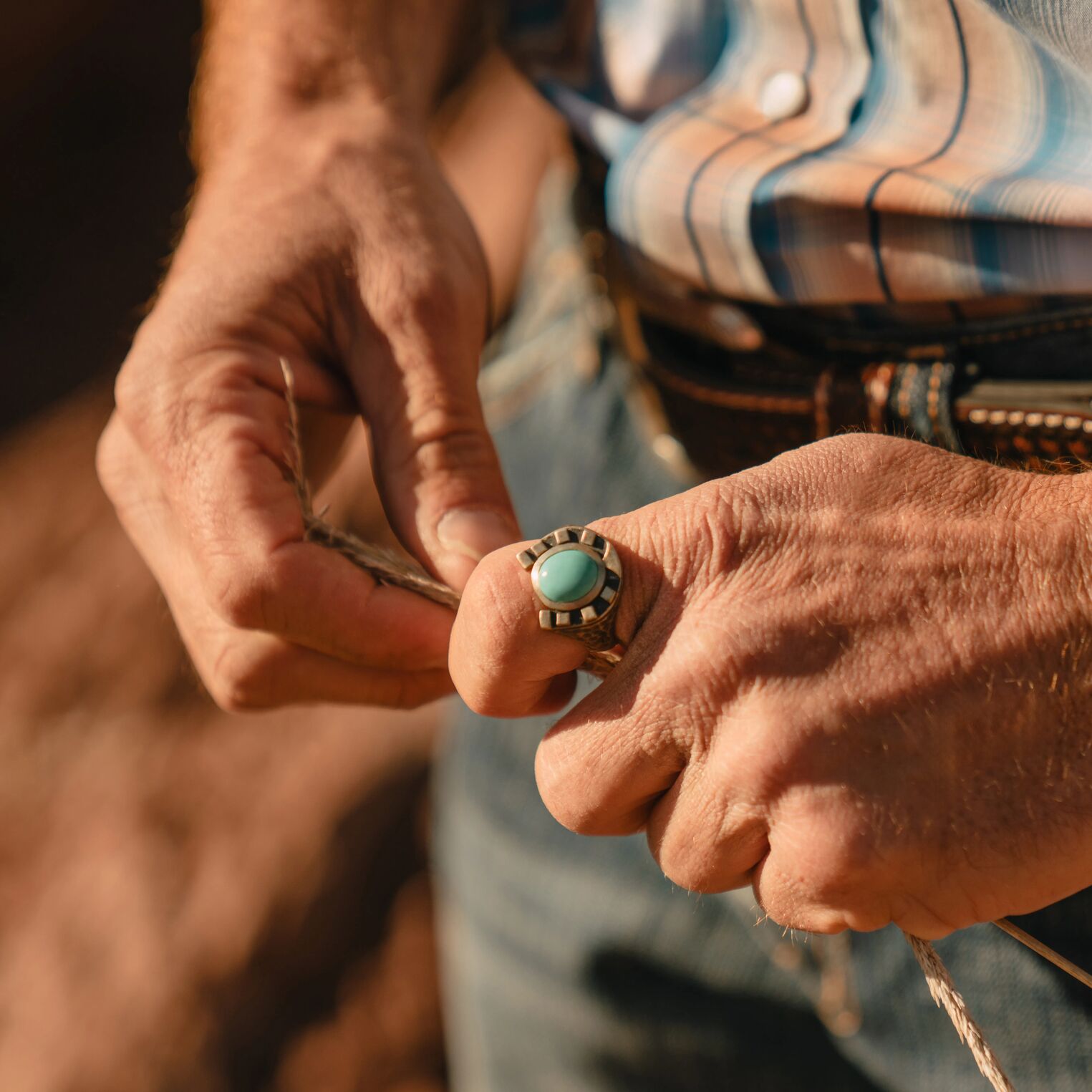 Horseshoe Ring with Turquoise - Image 4
